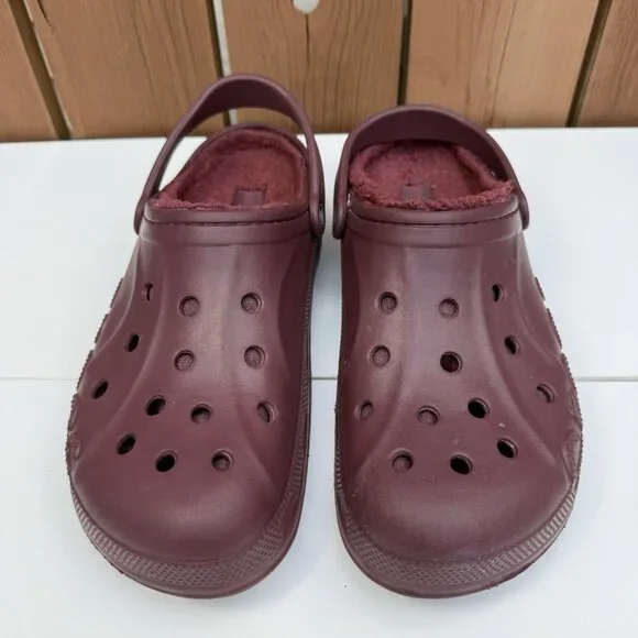Men's Crocs Classic Burgundy Lined Clogs M12 - Picture 2 of 7